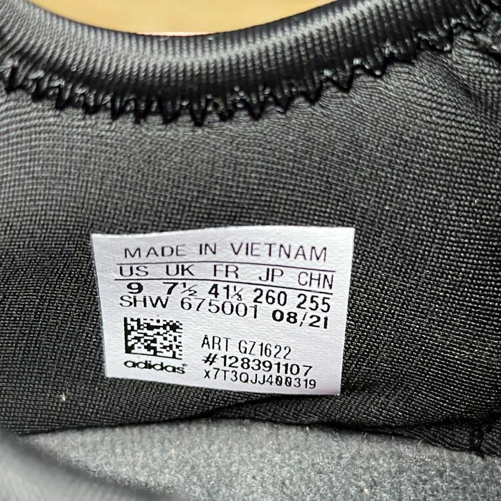 Adidas NMD R1 Leopard - Picture 11 of 12
